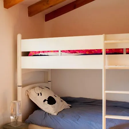 Casa de Férias Maison Traditionnelle En Pierres Vue Mer Cannelle
